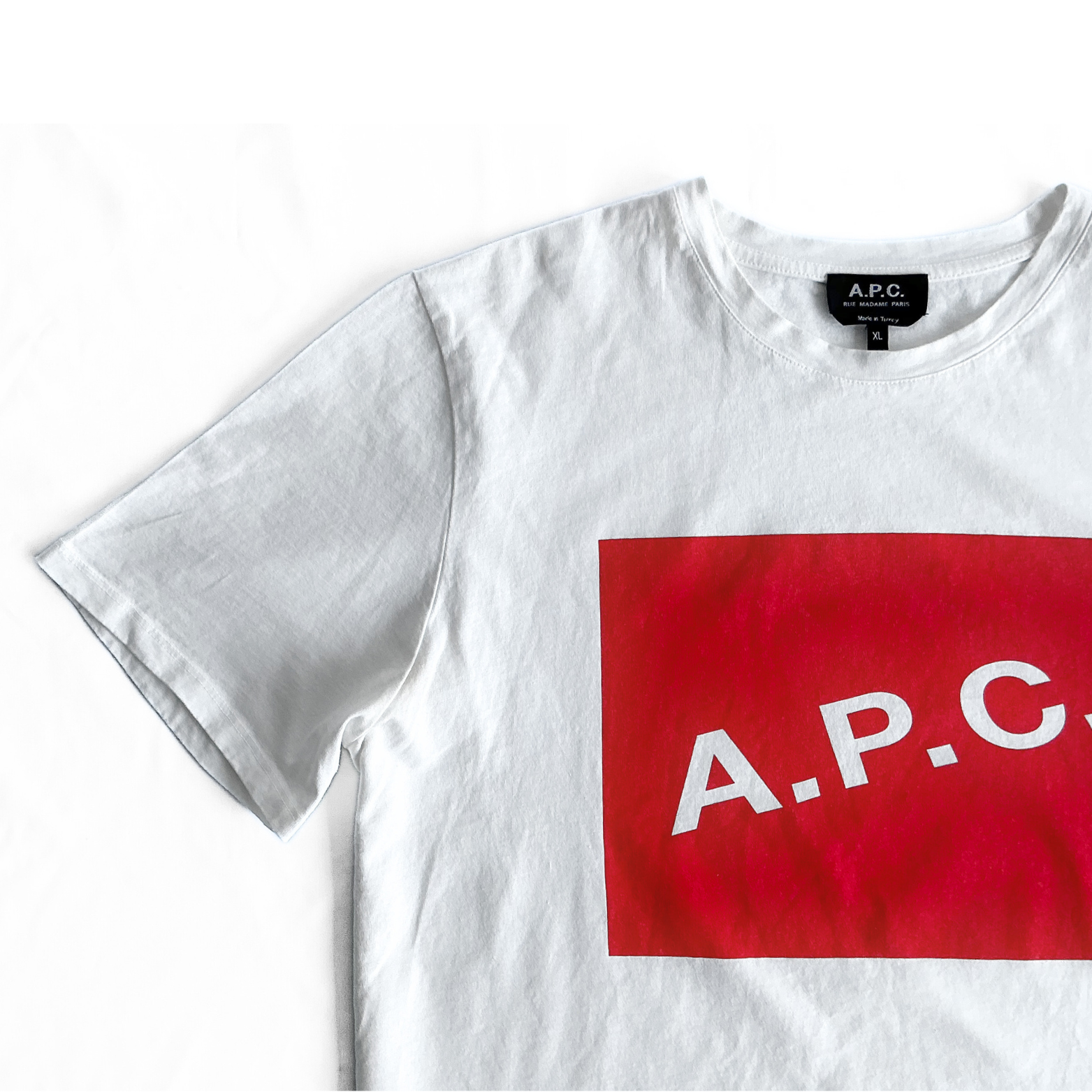A.P.C. Kraft Box T Shirt in White / Red