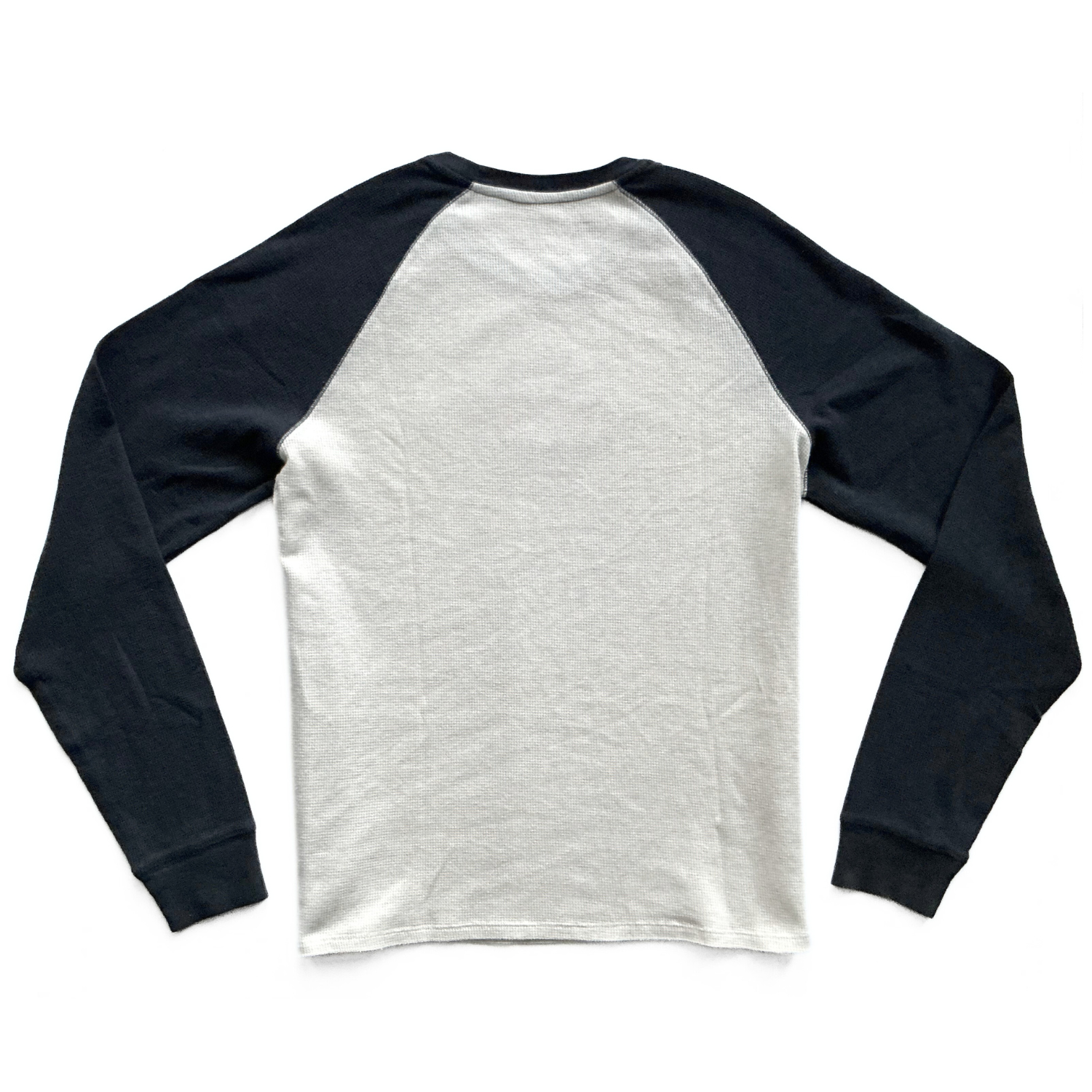 Levi's Studded Graphic Raglan Shirt in Navy / White