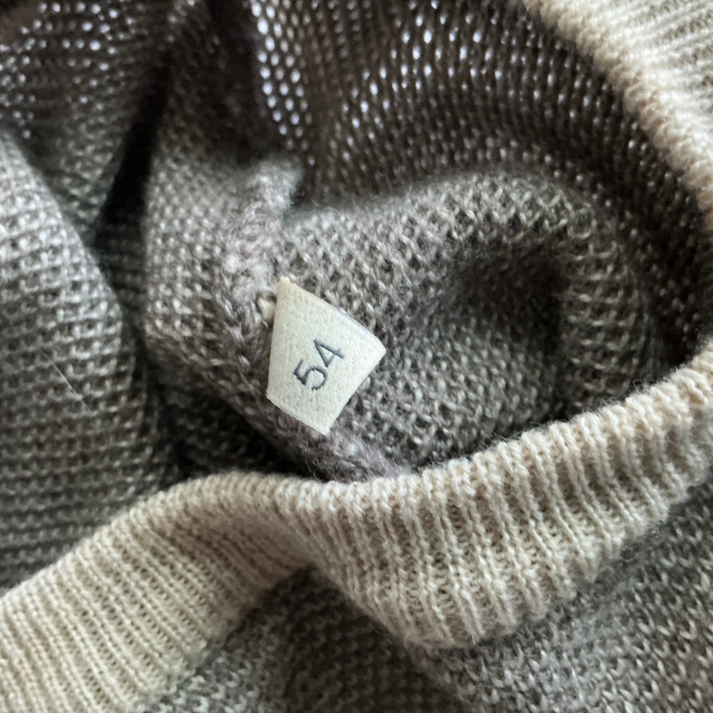 Umberto Vallati Cashmere Blend Sweater in Cream / Brown